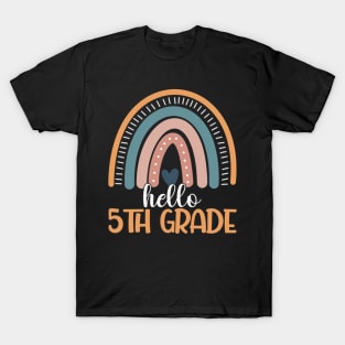 Rainbow Hello Fifth Grade Back To School 5th Grade Teacher T-Shirt